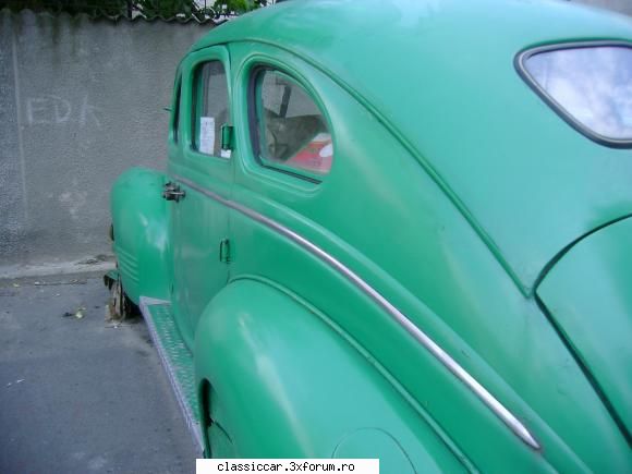 Dodge Sedan 1939 in Bucuresti - daca va uitati in istorie ,masina este - Am vazut prin Romania