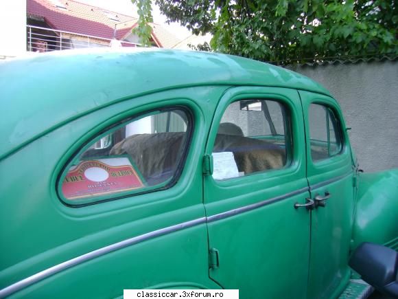 Dodge Sedan 1939 in Bucuresti - are o linie de epoca ei...frumosa - Am vazut prin Romania