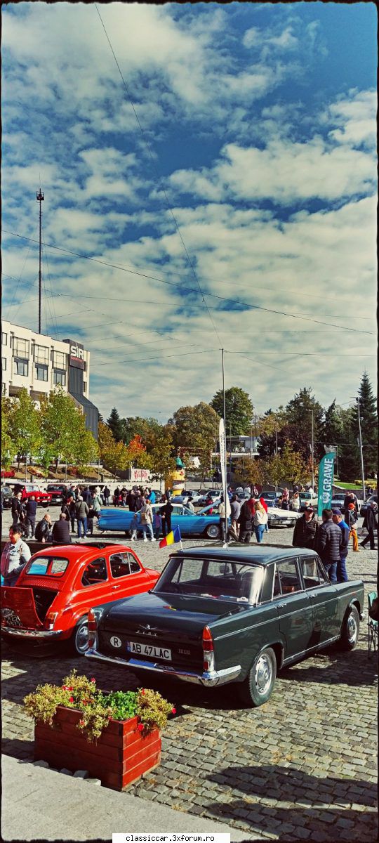 Doi FI(k)ATi "ofticati" : Fiat 1800 B - A facut o figura frumoasa la Retroparada Toamnei - Prezentare masini