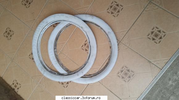 Donez - White-wall pe 15". In cazul meu a inceput sa - Donatii piese si accesorii