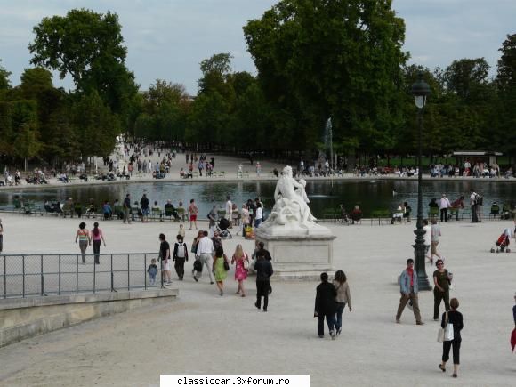 Drumetii cu doisprezecele - Jardins des Tuilleries - Drumetii prin Mioritic
