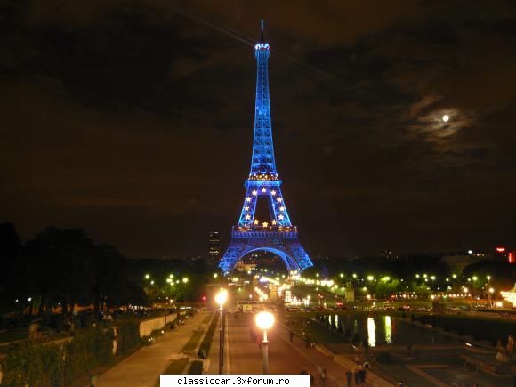 Drumetii cu doisprezecele - Tour Eiffel la miezul noptii cand Franta avea - Drumetii prin Mioritic