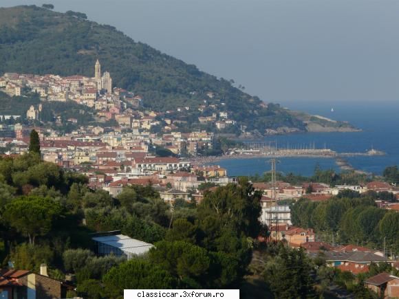 Drumetii cu doisprezecele - apoi Italia, peisaj tern, secetos, odata cu - Drumetii prin Mioritic