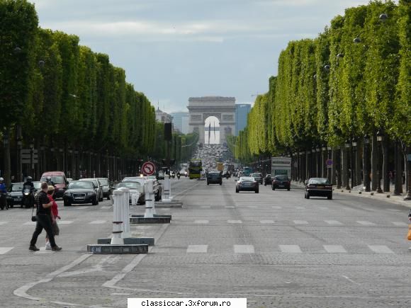 Drumetii cu doisprezecele - mai gasesc de mai caut Champs Elysees - Arcul de - Drumetii prin Mioritic