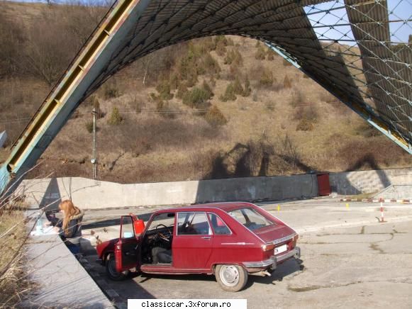 Drumetii cu saispele - pauza de masa la intrarea in Resita - Drumetii prin Mioritic