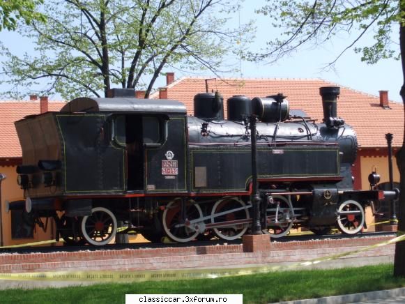 Drumetii cu saispele - ca o comparatie va arat si o locomotiva vazuta in - Drumetii prin Mioritic