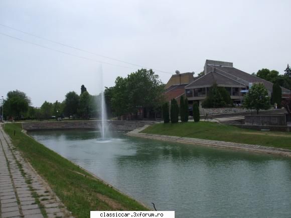 Drumetii cu saispele - un oras cu aprox 80.000 locuitori - Drumetii prin Mioritic