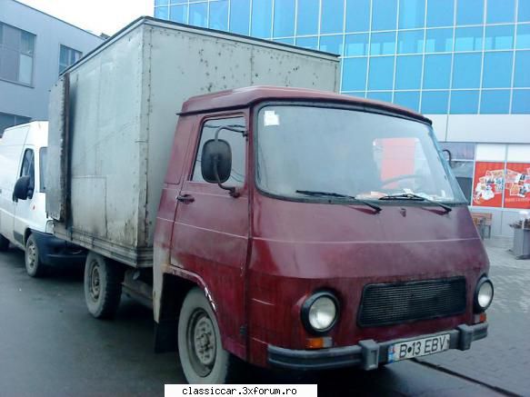 Epave sau nu, cu siguranta vechi intalnite pe meleagurile tarii - poza este facuta tot - Am vazut prin Romania