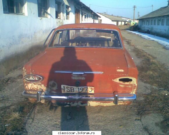 Epave sau nu, cu siguranta vechi intalnite pe meleagurile tarii - tot ford taunus - Am vazut prin Romania