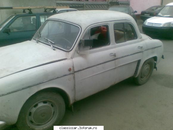Epave sau nu, cu siguranta vechi intalnite pe meleagurile tarii - renault dauphine car - Am vazut prin Romania