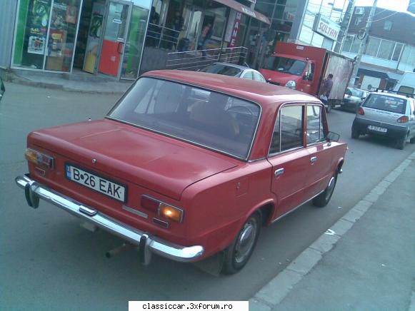 Epave sau nu, cu siguranta vechi intalnite pe meleagurile tarii - o lada in Bucuresti - Am vazut prin Romania