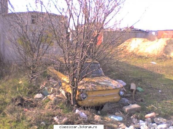 Epave sau nu, cu siguranta vechi intalnite pe meleagurile tarii - un Nsu Prinz sau cum - Am vazut prin Romania