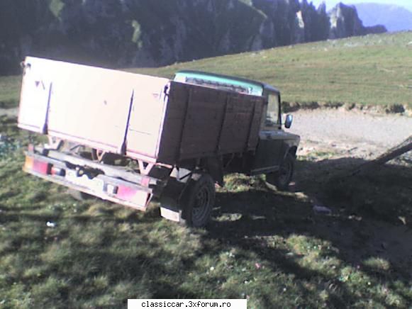 Epave sau nu, cu siguranta vechi intalnite pe meleagurile tarii - Masina destul de ok - Am vazut prin Romania