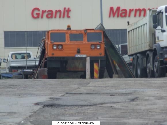 Epave sau nu, cu siguranta vechi intalnite pe meleagurile tarii - un vehicul necunoscu - Am vazut prin Romania