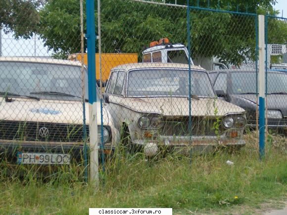 Epave sau nu, cu siguranta vechi intalnite pe meleagurile tarii - incepem cu un fiat 1 - Am vazut prin Romania