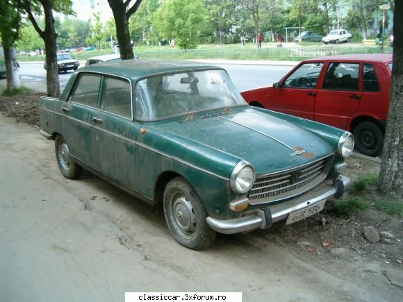 Epave sau nu, cu siguranta vechi intalnite pe meleagurile tarii - peugeot 404 din fata - Am vazut prin Romania