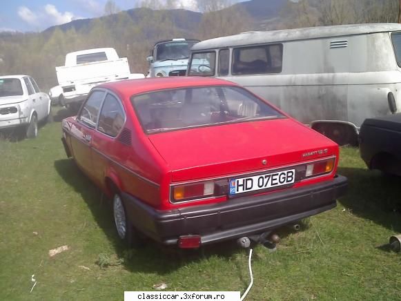 Epave sau nu, cu siguranta vechi intalnite pe meleagurile tarii - Opel kadett.Asta are - Am vazut prin Romania