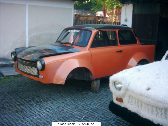 Este si in BM,daca te uiti. - Cel din spate candva in Brasov a fost la - Am vazut prin Romania