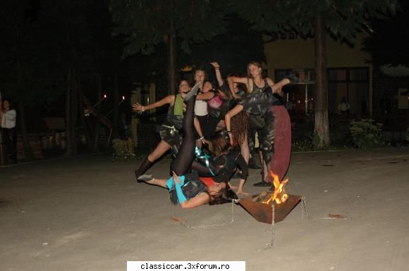 Evenimente greu de uitat. - Vazand asta fetele s-au facut statuie - Arhiva evenimente 2009