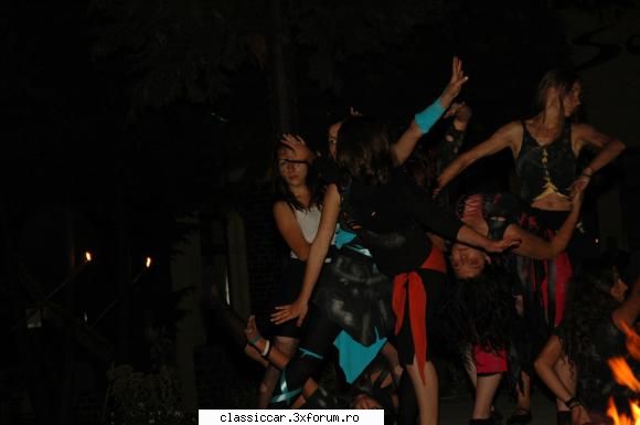 Evenimente greu de uitat. - Au stat mai multe secunde asa in pozitiile luate - Arhiva evenimente 2009