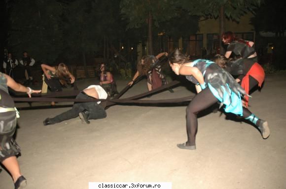Evenimente greu de uitat. - Au luptat cu caracatita pina au doborit-o - Arhiva evenimente 2009