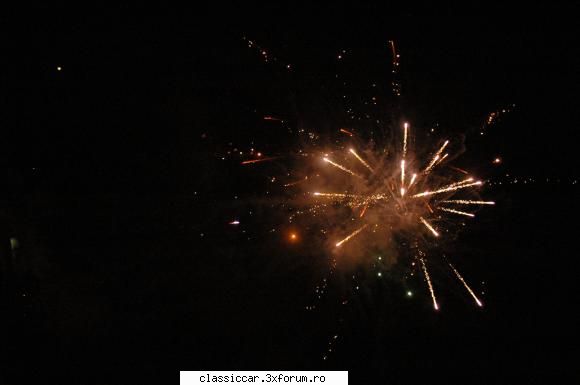 Evenimente greu de uitat. - Erau colorati,diversi si noi ne dansam si ne - Arhiva evenimente 2009