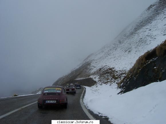 Expeditie in tara zapezii. - ne regrupam si pornim spre cabana Capra, unde - Arhiva evenimente 2010