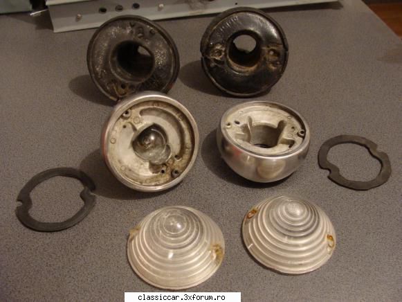 FIAT-ul 600 al lui Marczello - semnalizari frontale: curatat, lustruit - Reconditionari si Restaurari