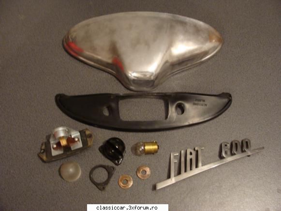 FIAT-ul 600 al lui Marczello - lampa stop: Lustruita. Inlocuita cu tot cu - Reconditionari si Restaurari
