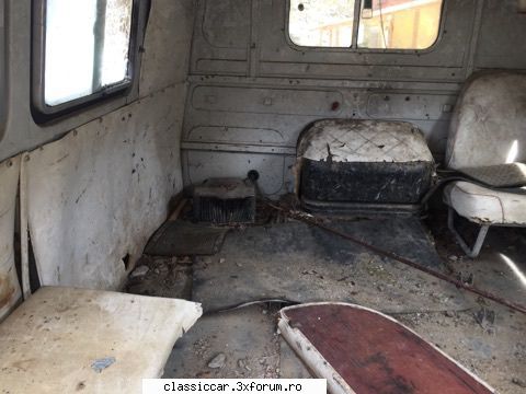 "Fabrica" de la Lonea - interiorul in spate arata jalnic, acolo voi avea - Reconditionari si Restaurari