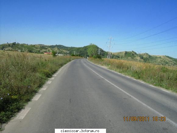 Festivalul cascavelei - Drumul spre DN 1 Noi am venit din stanga - Drumetii prin Mioritic
