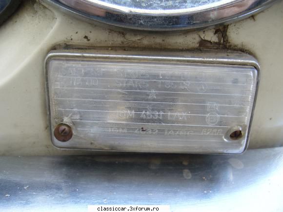 Fiat 124 - Din pacate numai un geam de semnalizator s-a mai - Prezentare masini