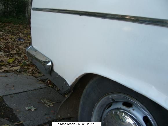 Fiat 1800B - are vopseaua originala cam peste tot. trebuie - Prezentare masini