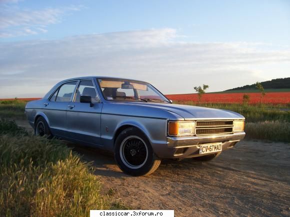 Ford Granada Mk1 - fata, adica masca de consul este schimbat cu una - Prezentare masini