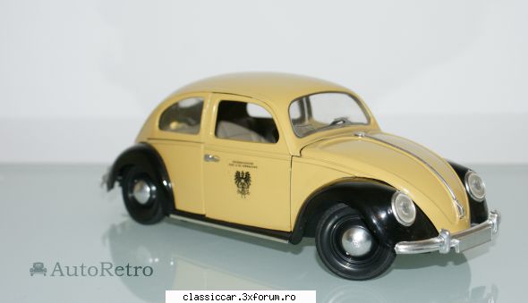 Garajul de machete AutoRetro - VW Beetle Split Scara 1:17 Producator Solido - Modelism si machetute