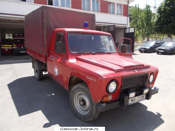 Gasite prin tara - dupa sedinta foto au plecat cu el - Am vazut prin Romania