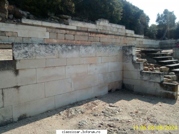 Grecia 2024 (Meteora, Volos, la mare langa Athos) - Pentru 2 milenii, zidurile - Drumetii prin Mioritic