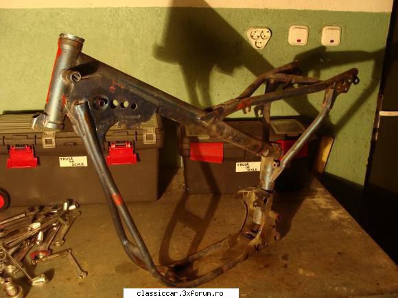 Hoinar timisorean din 1988 - cadru. are placuta cu seria lipsa. ramane - Reconditionari si Restaurari
