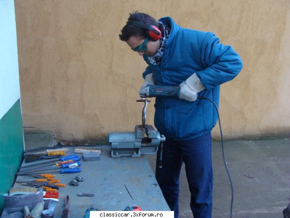 Hoinar timisorean din 1988 - curatarea fiecaror piese in parte de jeg / rugina - Reconditionari si Restaurari