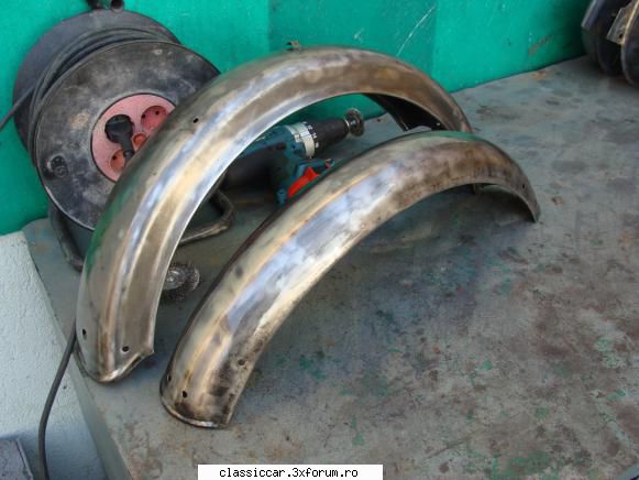 Hoinar timisorean din 1988 - am curatat aripile de rugina cu flexul si le-am - Reconditionari si Restaurari