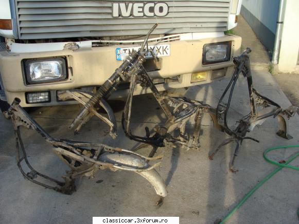 Hoinar timisorean din 1988 - Din ciclul "Mobre si alte cadavre" - Reconditionari si Restaurari
