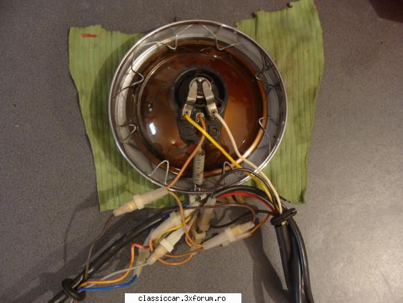 Hoinar timisorean din 1988 - conectorii de la far - Reconditionari si Restaurari