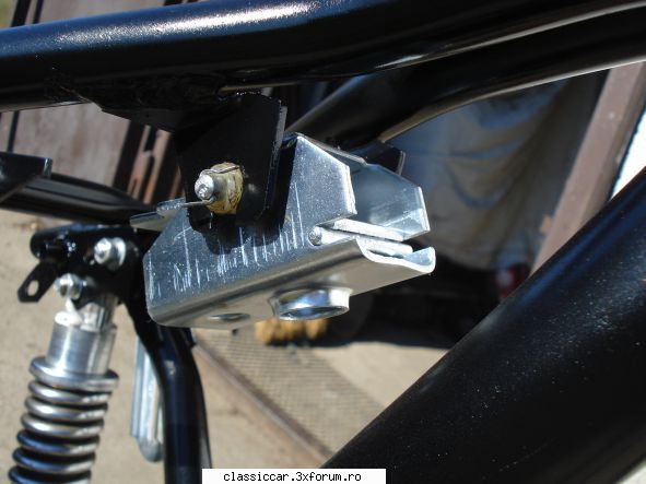 Hoinarul Oltean - dispozitiv prindere sa - Prezentare motociclete, motorete si biciclete de colectie