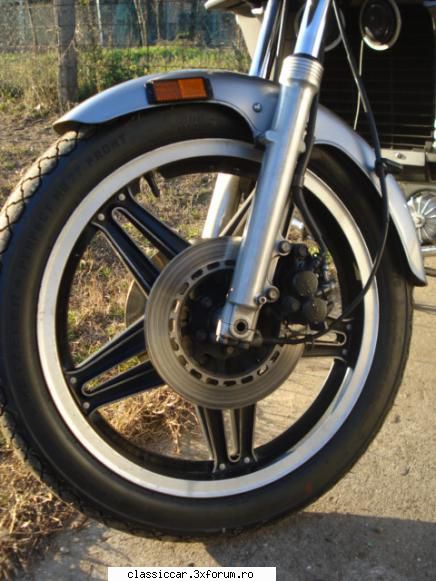 Honda G.L 500 - discuri pe ambele p�rti - Prezentare motociclete, motorete si biciclete de colectie