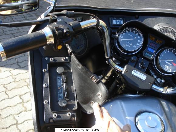 Honda G.L 500 - radio din 1982 .... functional - Prezentare motociclete, motorete si biciclete de colectie