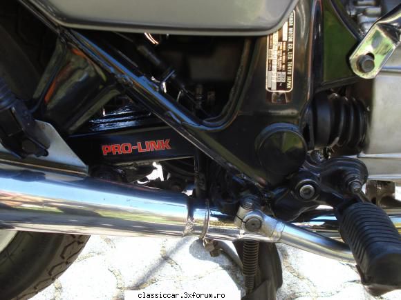 Honda G.L 500 - detalii suspensie si plachete - Prezentare motociclete, motorete si biciclete de colectie