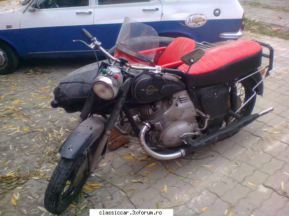 IZH Festival cu atas Duna - Motocicleta este in stare de functionare, avand - Reconditionari si Restaurari