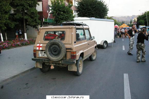 Ieri , la Petrosani - Si un ARO 10 din Sibiu - Arhiva evenimente 2013