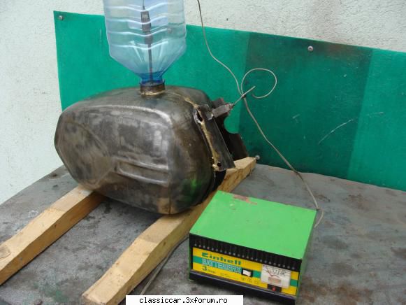 Inlaturarea ruginei prin electroliza - exemplu 3: curatare rezervor - Coltul Tehnic