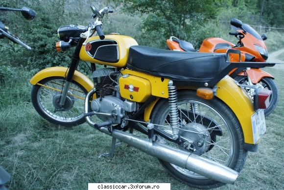 Intrunire moto la Nandru HD - alexandru68 - Arhiva evenimente 2012